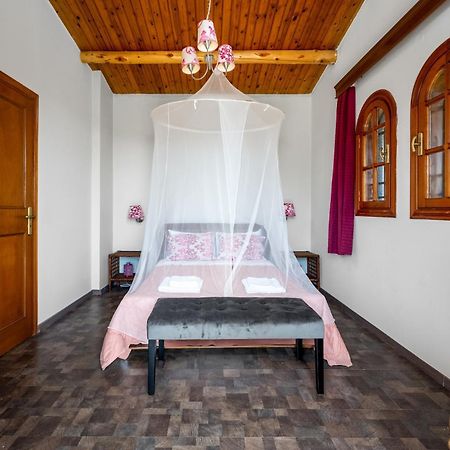 Villas Marianna Kalavárda Buitenkant foto